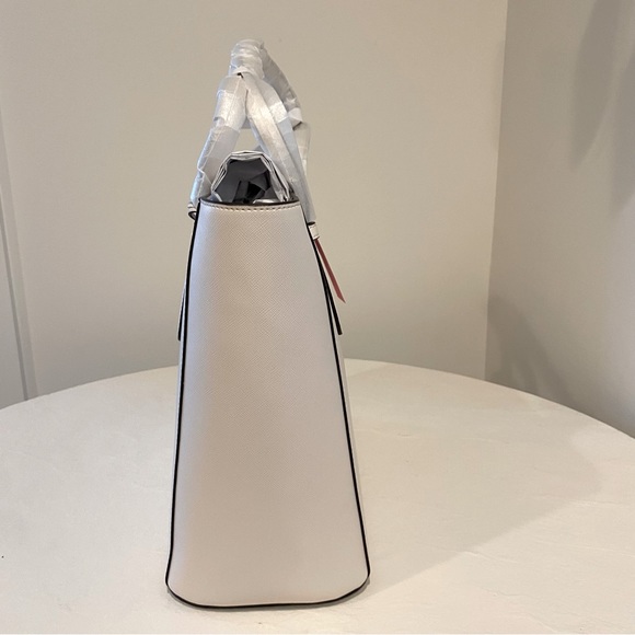 Kate Spade New York Medium Leather Tote Shoulder Bag in Parchment (white) NWT - Picture 5 of 7